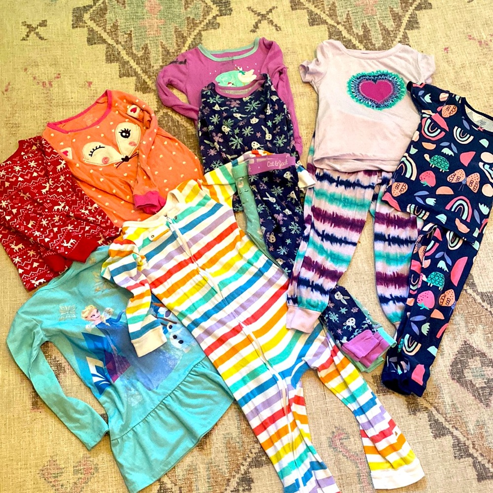 Size 5T pajama bundle!